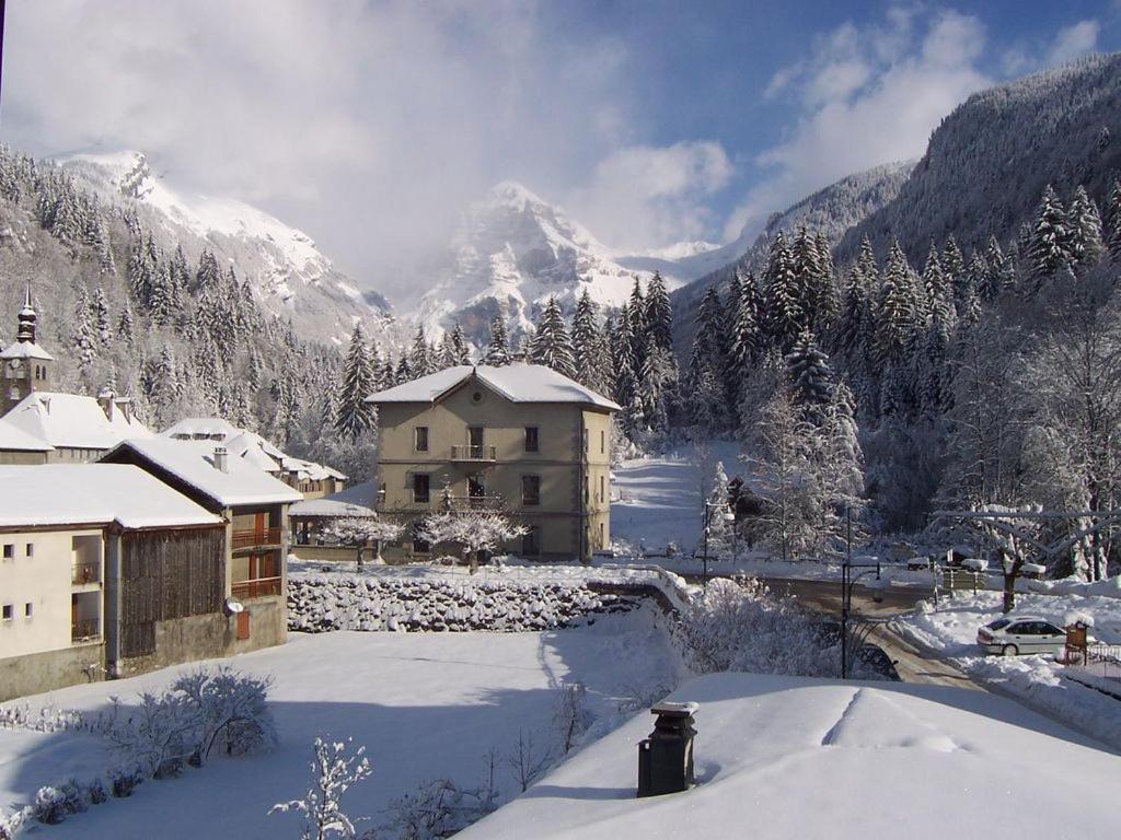 Le Bivouac Apartment Sixt-Fer-a-Cheval Exterior photo